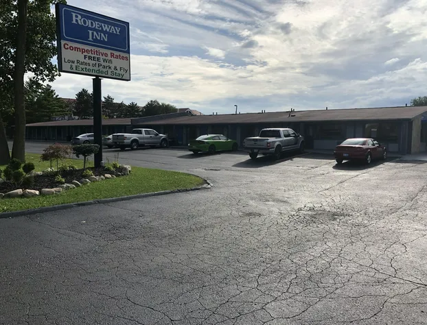 Rodeway Inn Metro Airport hotel detail image 1