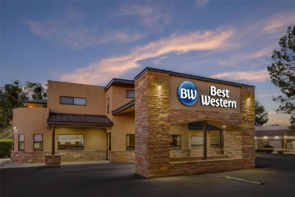 Best Western Cottonwood Inn hotel hero