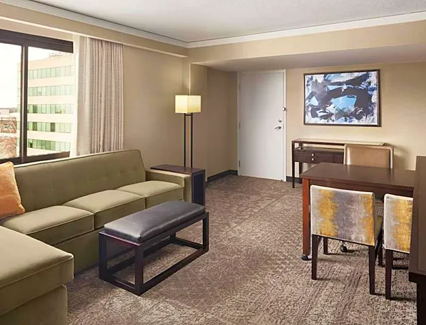 Embassy Suites by Hilton Tysons Corner hotel detail image 4