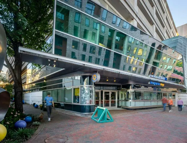 Hilton Garden Inn Bethesda Downtown hotel detail image 2