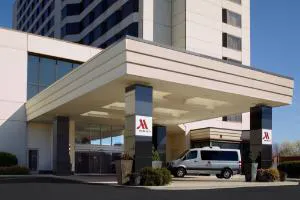 Tysons Corner Marriott hotel detail image 1