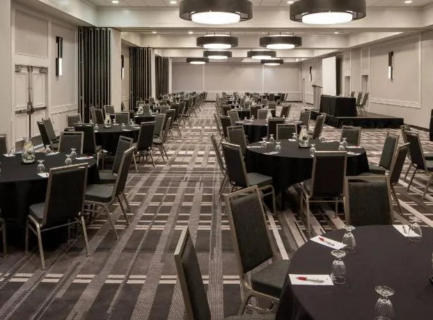Tysons Corner Marriott hotel detail image 4