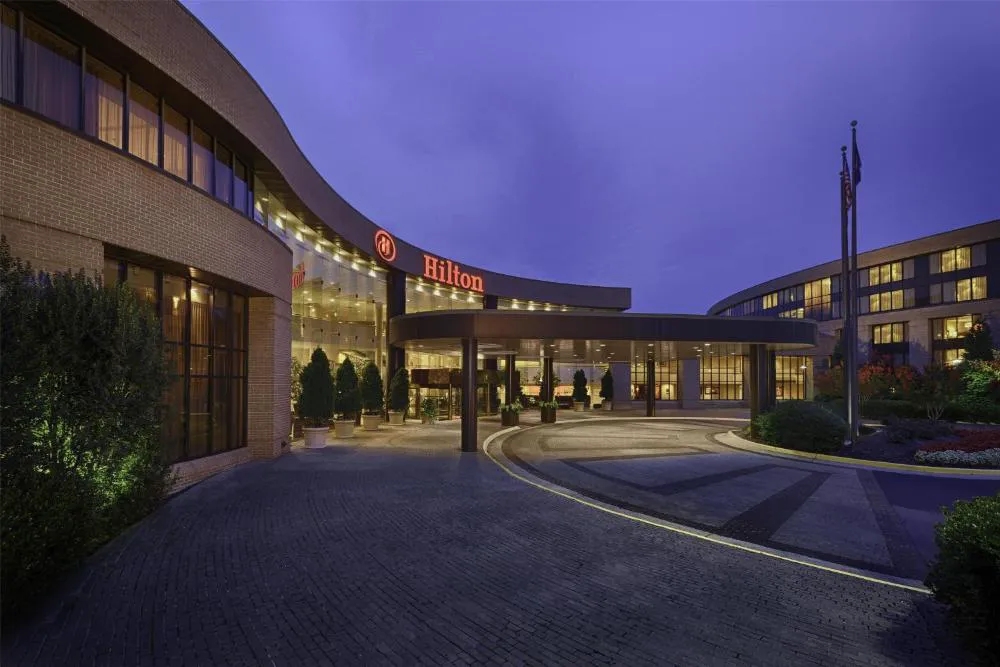 Hilton Washington Dulles Airport hotel hero