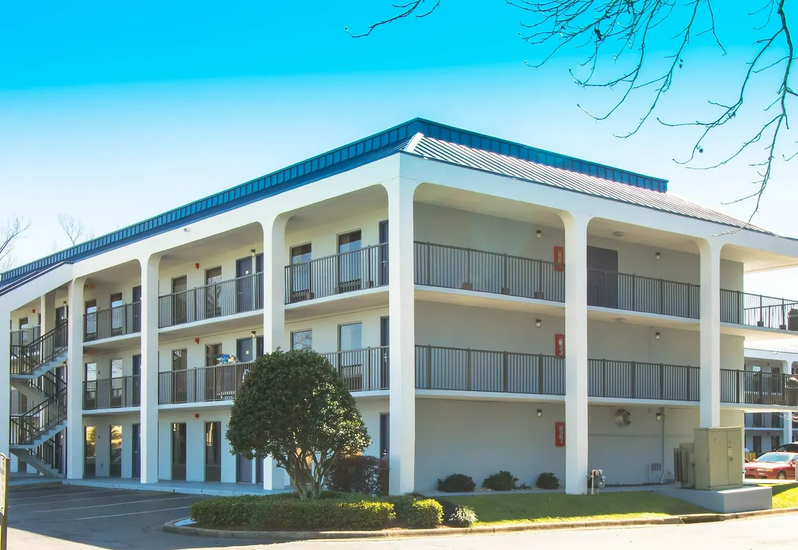 Sweet Dream Inn University Park hotel hero