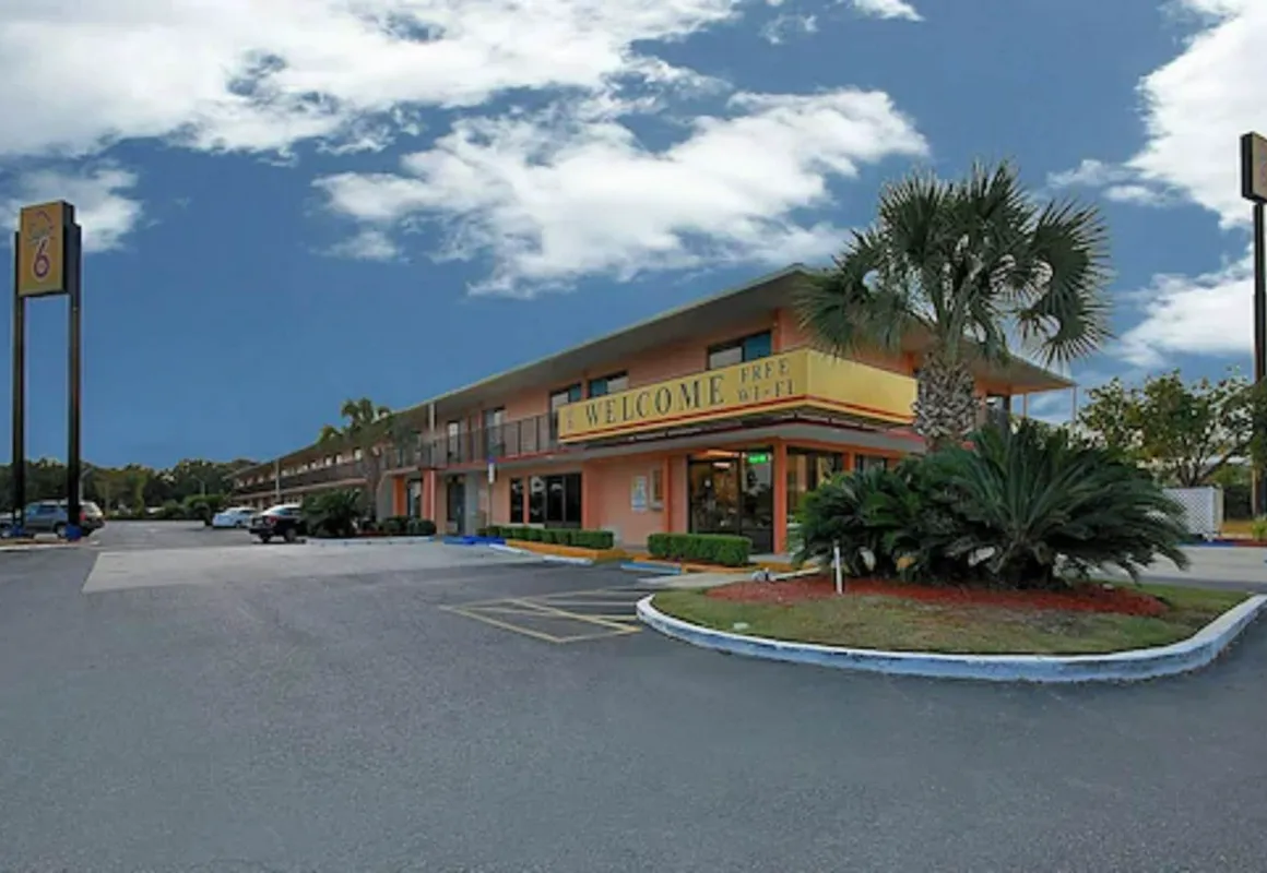 Super 6 Inn & Suites hotel hero