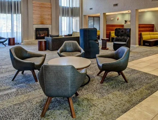 Courtyard Chicago St. Charles hotel detail image 3