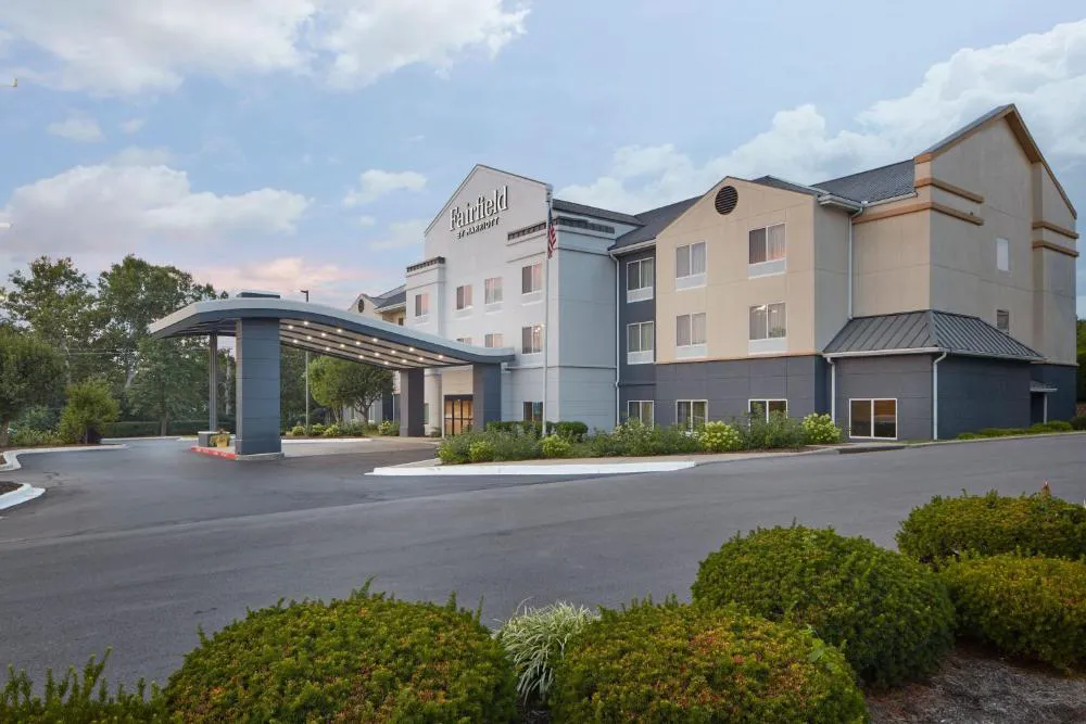 Fairfield Inn & Suites by Marriott Frankfort hotel hero