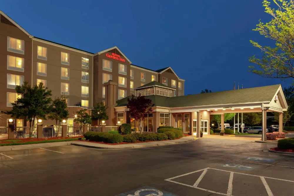 Hilton Garden Inn Charlotte North hotel hero