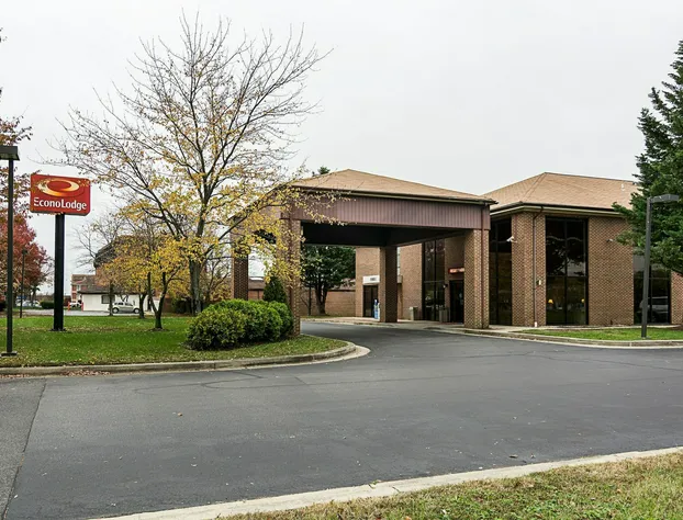 Econo Lodge Andrews Air Force Base hotel detail image 1