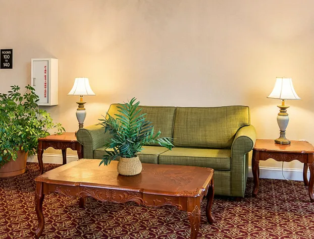 Econo Lodge Andrews Air Force Base hotel detail image 3