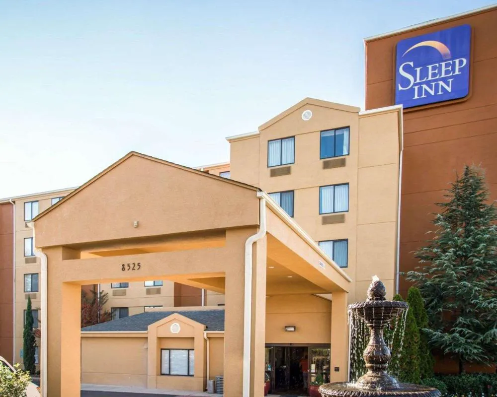 Sleep Inn University Place hotel hero