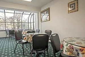 Quality Inn Airport-Near Uptown hotel detail image 2