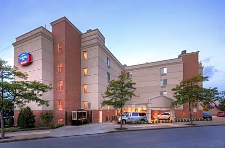 Fairfield Inn by Marriott LaGuardia Airport/Flushing hotel hero