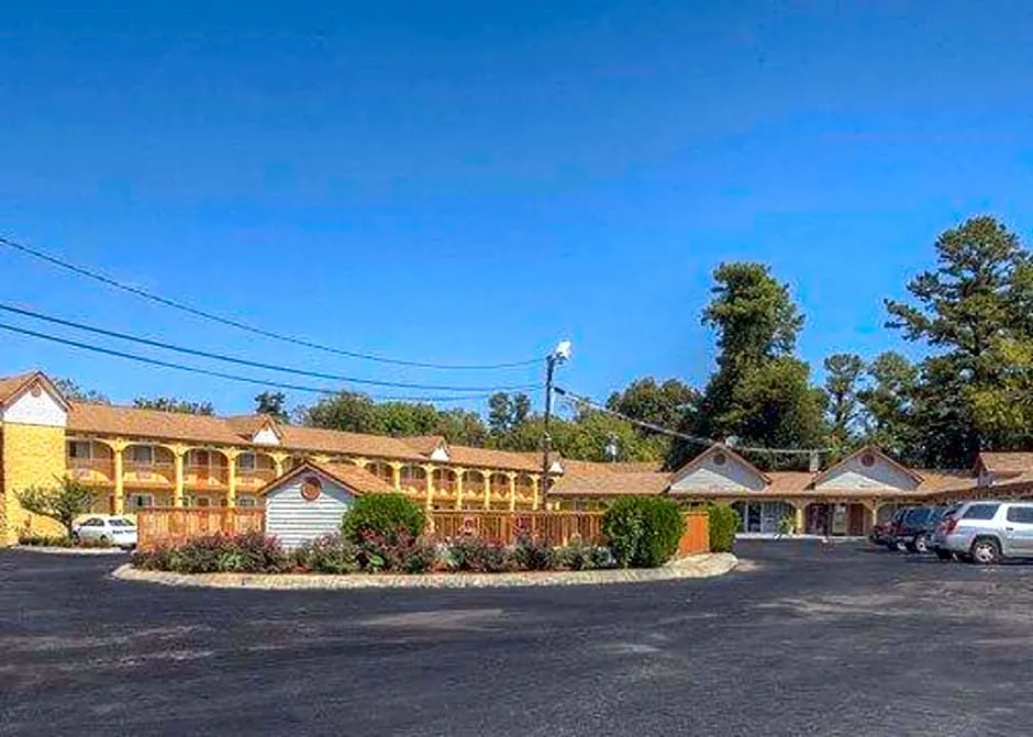 Rodeway Inn Concord hotel hero