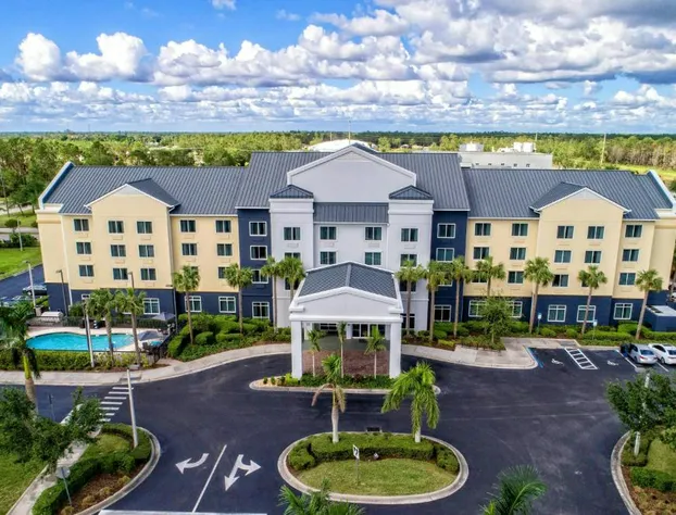 Fairfield Inn & Suites by Marriott Naples hotel detail image 2