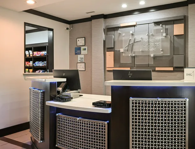 Holiday Inn Express & Suites Charlotte Southeast - Matthews by IHG hotel detail image 3