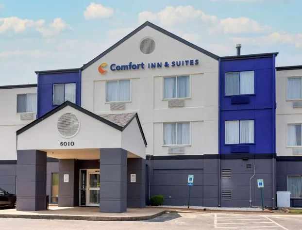 Comfort Inn & Suites Memphis East hotel detail image 2