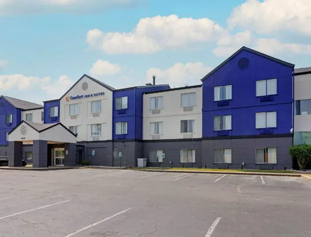 Comfort Inn & Suites Memphis East hotel detail image 4