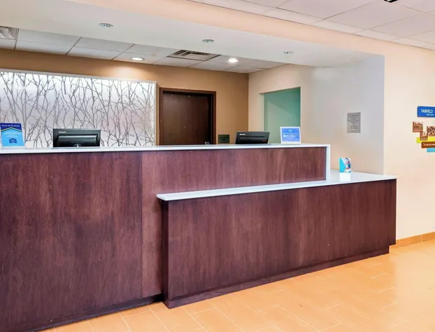 Fairfield Inn and Suites by Marriott Perimeter Center hotel detail image 2