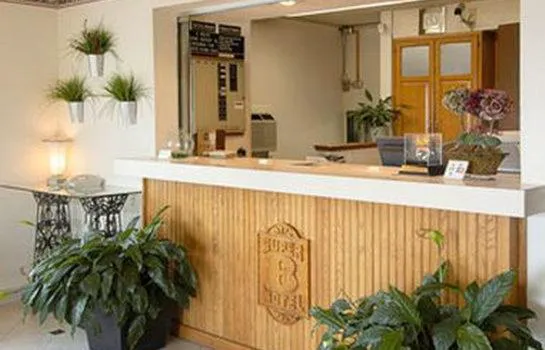 Super 8 by Wyndham Charlotte/Amusement Park Area hotel detail image 1