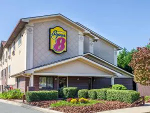 Super 8 by Wyndham Charlotte/Amusement Park Area hotel detail image 1