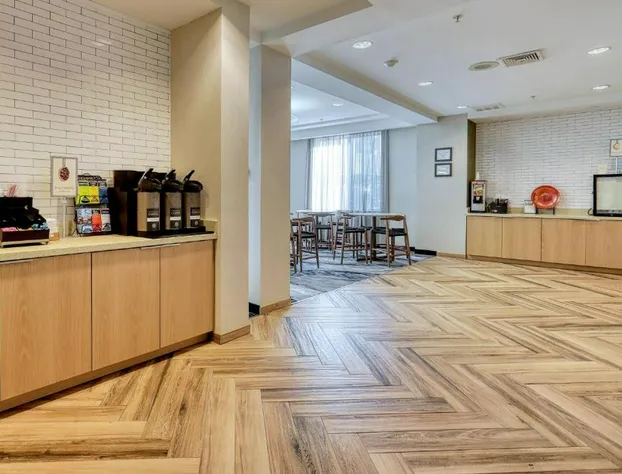Fairfield Inn & Suites by Marriott Woodbridge hotel detail image 4