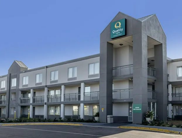 Quality Inn Fayetteville near Fort Bragg hotel detail image 1