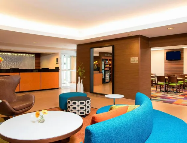 Fairfield Inn & Suites by Marriott Bloomington hotel detail image 1