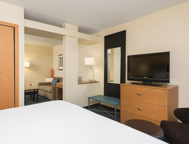 Fairfield Inn & Suites by Marriott Bloomington hotel detail image 2