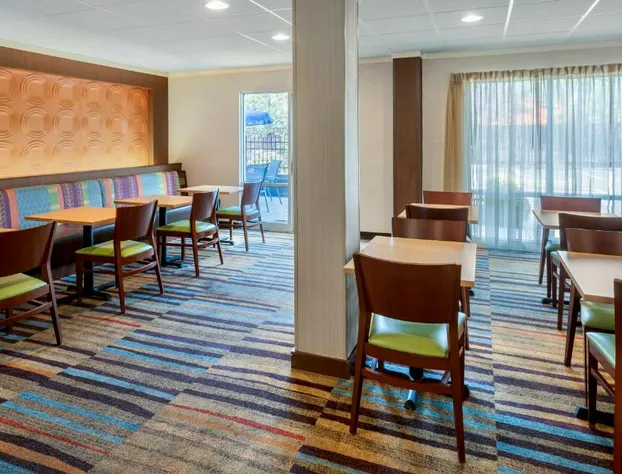 Fairfield Inn & Suites by Marriott Dover hotel detail image 3