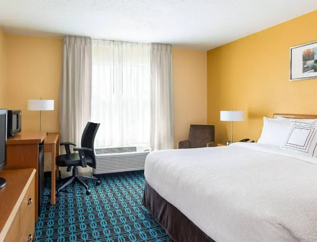 Fairfield Inn and Suites by Marriott Valparaiso hotel detail image 3