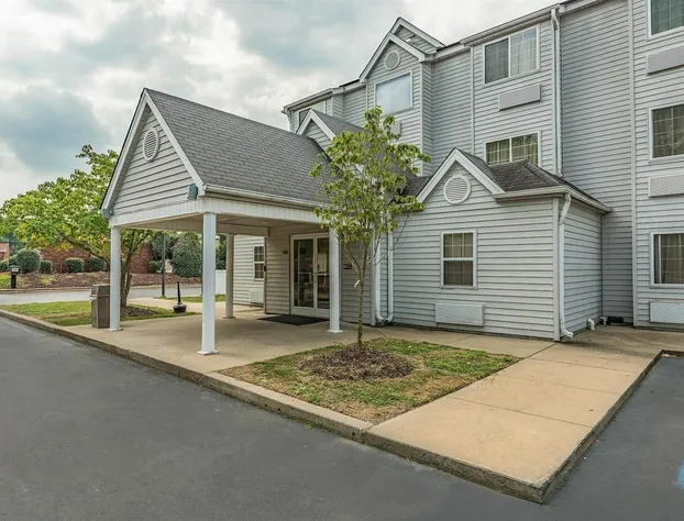 Motel 6 Charlotte, NC - University hotel detail image 1