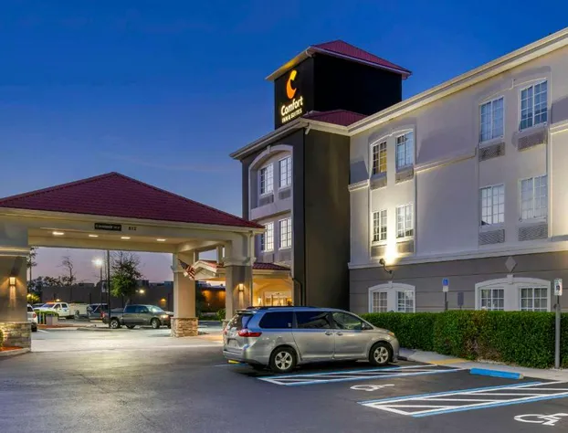 Comfort Inn & Suites hotel detail image 2