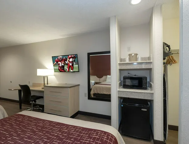 Red Roof Inn Indianapolis - Greenwood hotel detail image 3