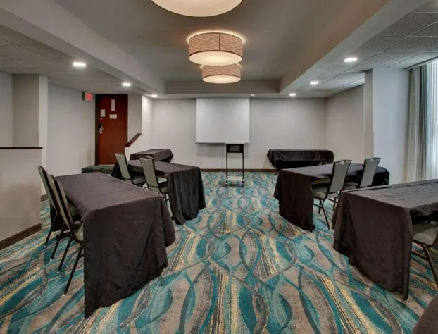 Best Western Plus Indianapolis North at Pyramids hotel detail image 1