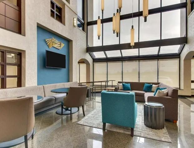 Best Western Plus Indianapolis North at Pyramids hotel detail image 1