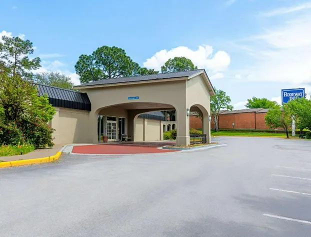 Rodeway Inn Huntsville West hotel detail image 4