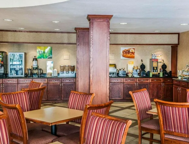 Quality Inn Indy Castleton hotel detail image 3