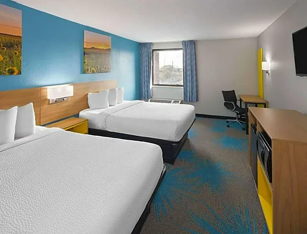 Days Inn & Suites by Wyndham Northwest Indianapolis hotel detail image 4