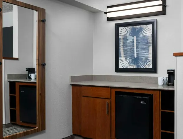 Hyatt Place Indianapolis Airport hotel detail image 4