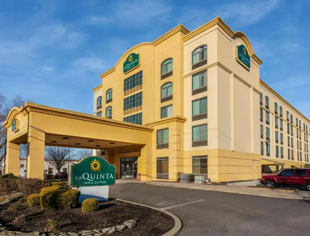 La Quinta Inn & Suites by Wyndham Garden City hotel detail image 2