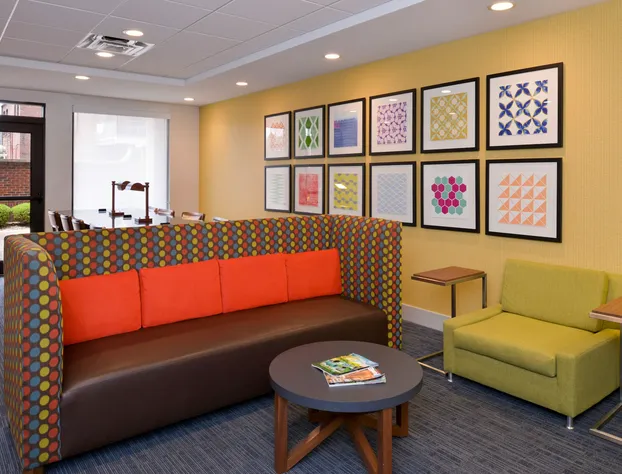 Holiday Inn Express & Suites Indianapolis Dtn-Conv Ctr Area by IHG hotel detail image 4