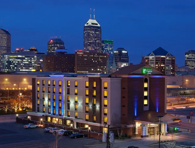 Holiday Inn Express & Suites Indianapolis Dtn-Conv Ctr Area by IHG hotel detail image 2