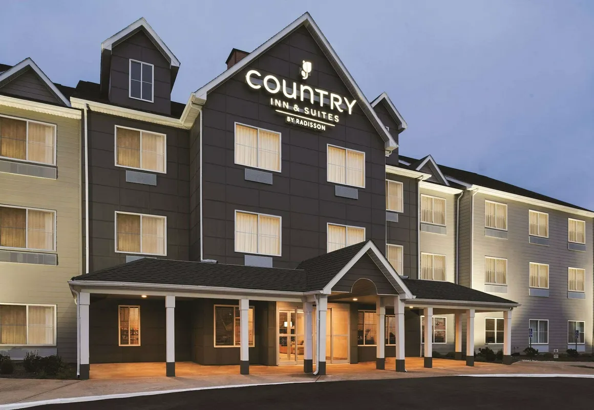 Country Inn & Suites by Radisson, Indianapolis South, IN hotel hero
