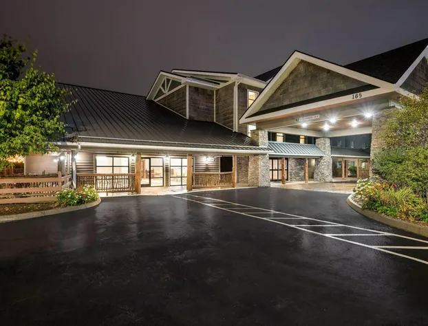 La Quinta Inn & Suites by Wyndham Boone University hotel detail image 1