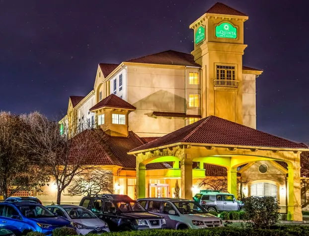 La Quinta Inn & Suites by Wyndham Colorado Springs South AP hotel detail image 3