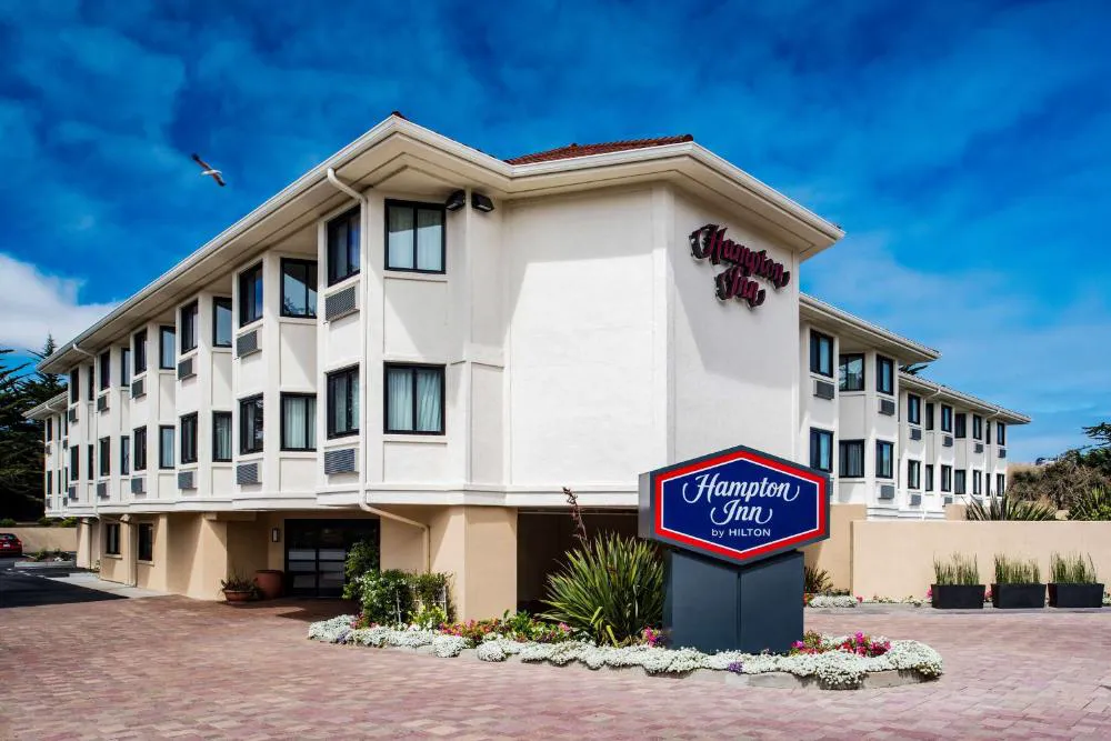Hampton Inn Monterey hotel hero