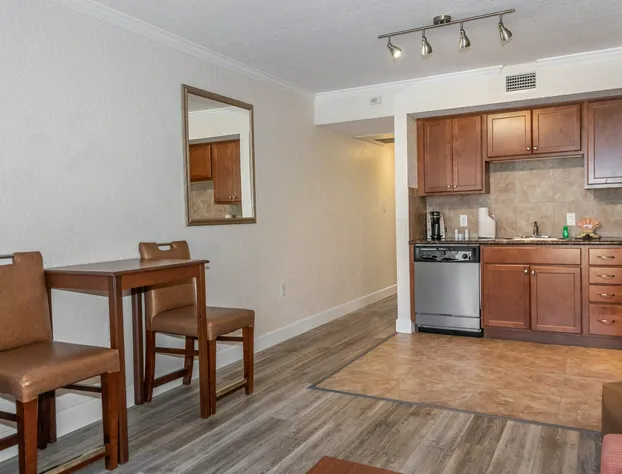 Coconut Cove All-Suite Hotel hotel detail image 4