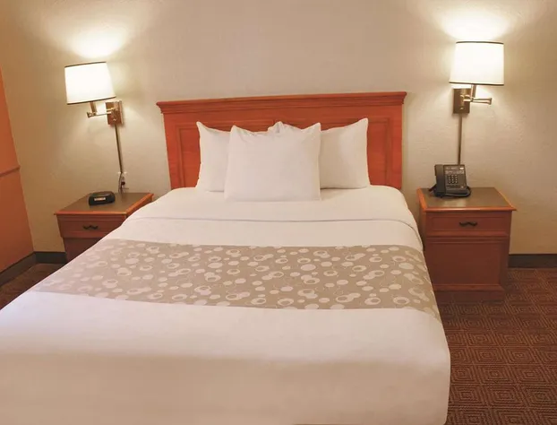 La Quinta Inn by Wyndham Houston Greenway Plaza Medical Area hotel detail image 1