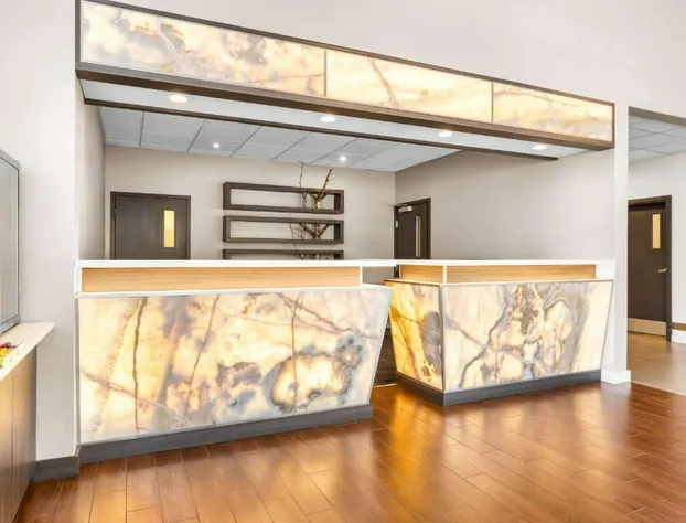 Best Western Plus Parkway Inn hotel detail image 3